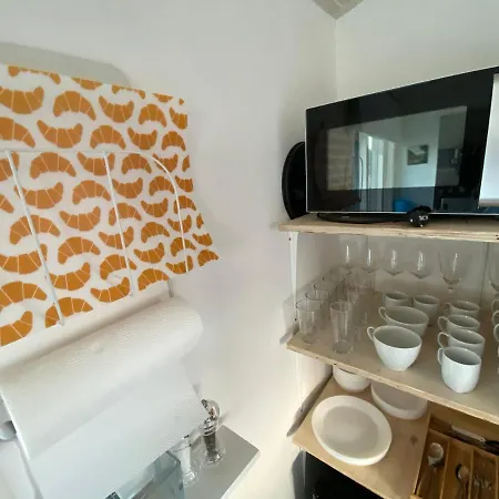 Bed & Breakfast Boat 3*