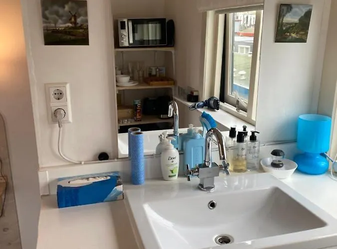 Boat ベッド・アンド・ブレックファスト 3*